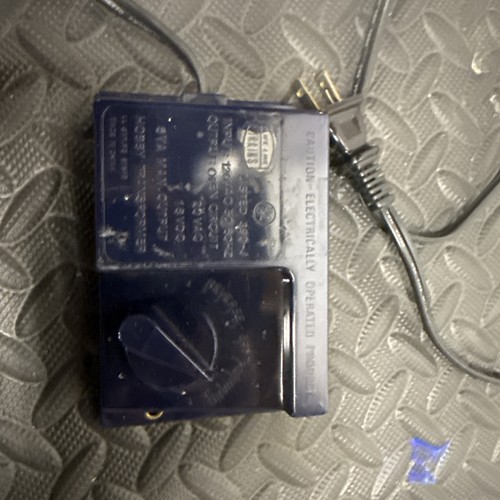 Modelo de tren a escala Ho realista hobby transformador 6V 216586 390 J! | Zustand: For parts or not working