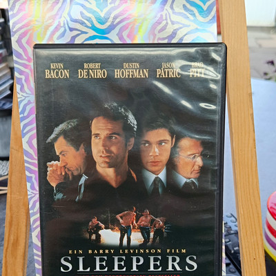 Universal Sleepers DVD Kevin Bacon, Robert De Niro, Dustin Hoffman FSK 16 UT