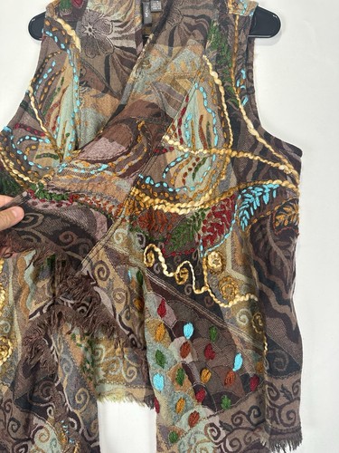 Bohemian Anu 100% Wool Fringe Vest Women's Small Embroidered Flowy Boho Soft - Picture 3 of 7