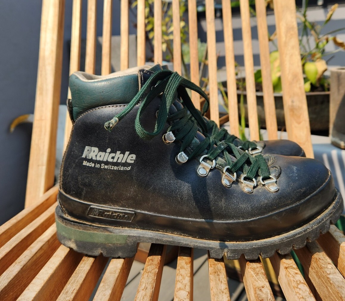 Raichle Switzerland Black Leather Mountaineering Hiking Raichle Switzerland Black Leather Mountaineering Hiking