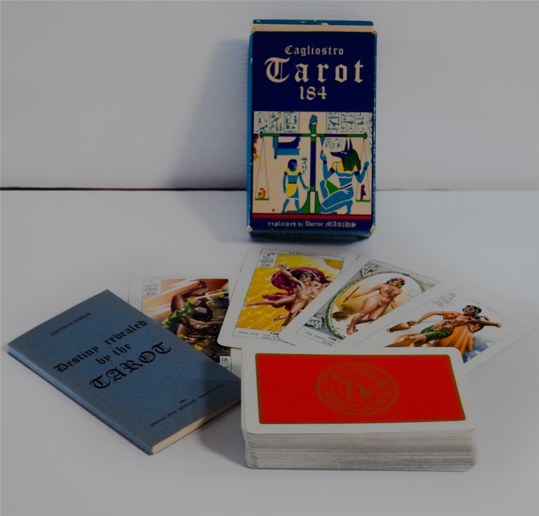 Cagliostro Tarot 184 英語版解説書付き Cagliostro Tarot 184 英語版解説書付き - メルカリ