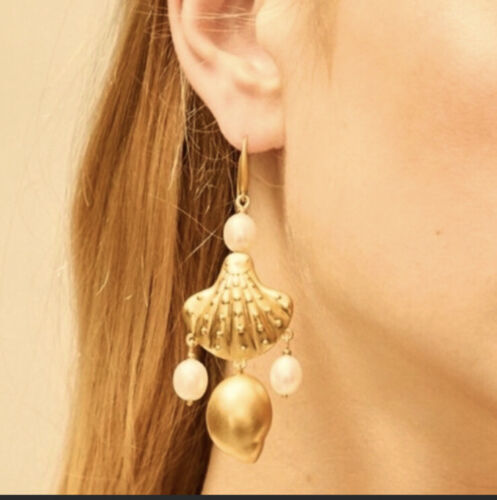 Boucles d'oreilles crochet coque plaque or 18 carats perle de culture authentique Tory Burch 2,5 pouces - Photo 1/13