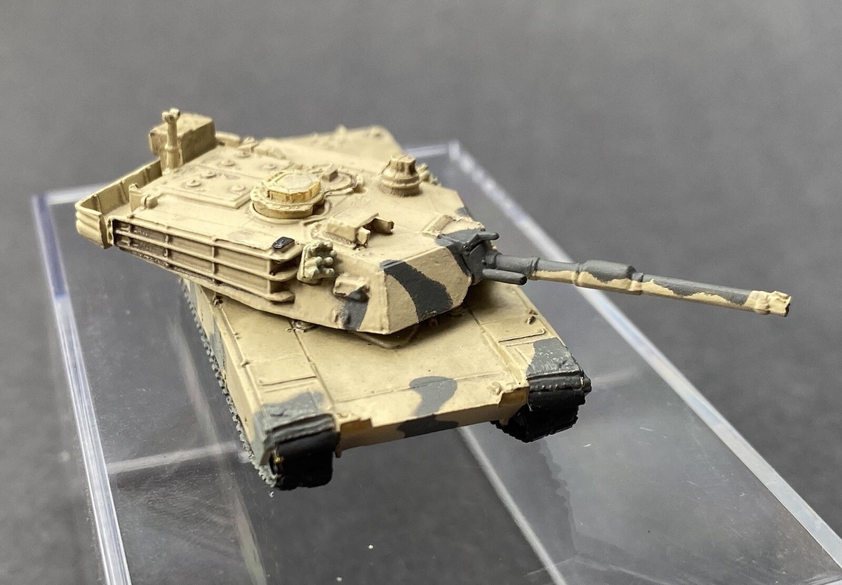 Takara 1:144 US Army M1A2 Abrams NTC Camo MBT World Tank