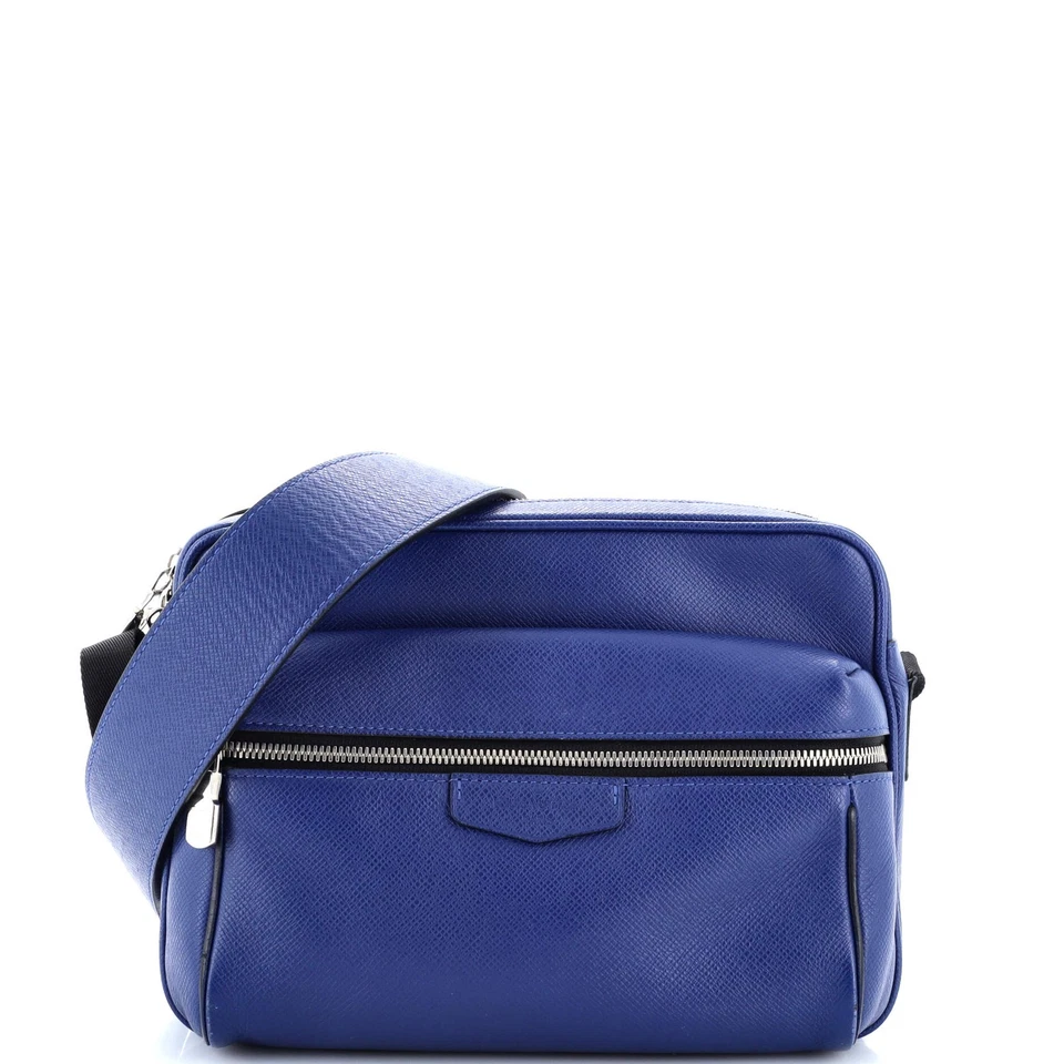 Bolso Mensajero Exterior Louis Vuitton Cuero Taiga PM