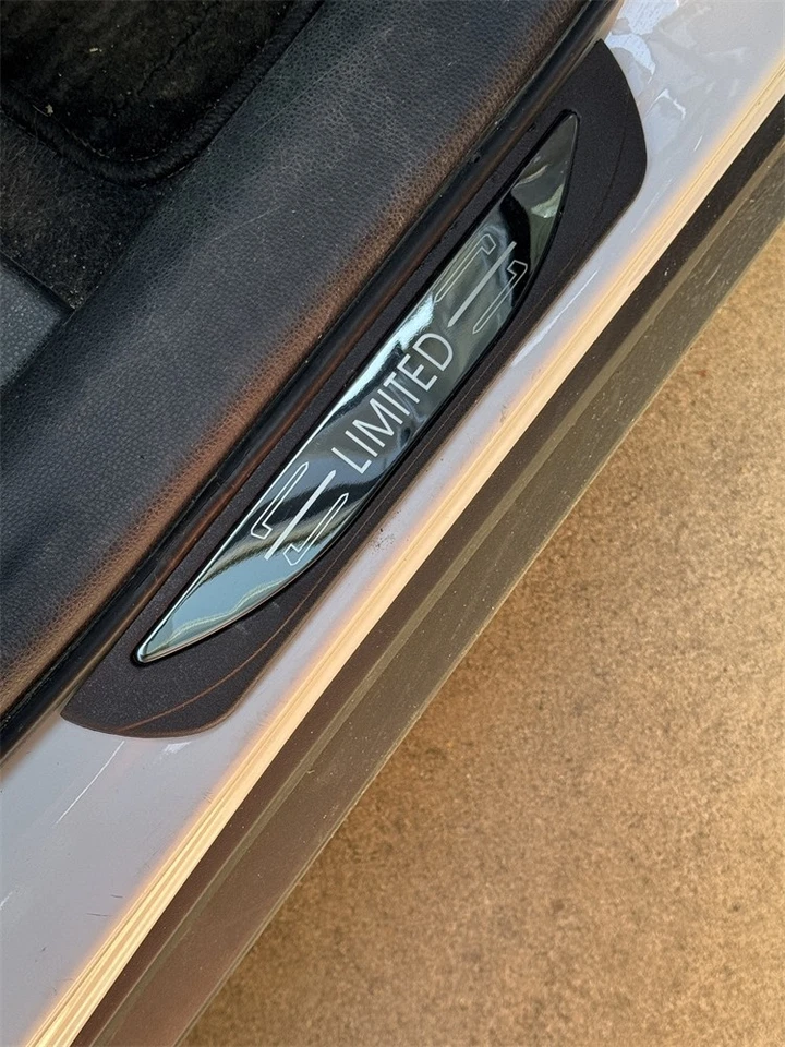 Protector de placa de desgaste de umbral de puerta de coche deportivo de acero X4 para Subaru Crosstrek Limited Foto 3 de 4