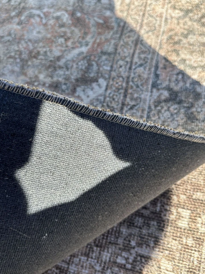 9 x 12 区地毯棕色,静音红色,绿色底色传统,无棚薄 Pol — 第 2/4 张图片