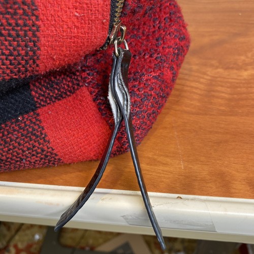 Juicy Couture Red Black Plaid fleece Wool metal Heart Lock 3 zip Tote/purse - Picture 5 of 13