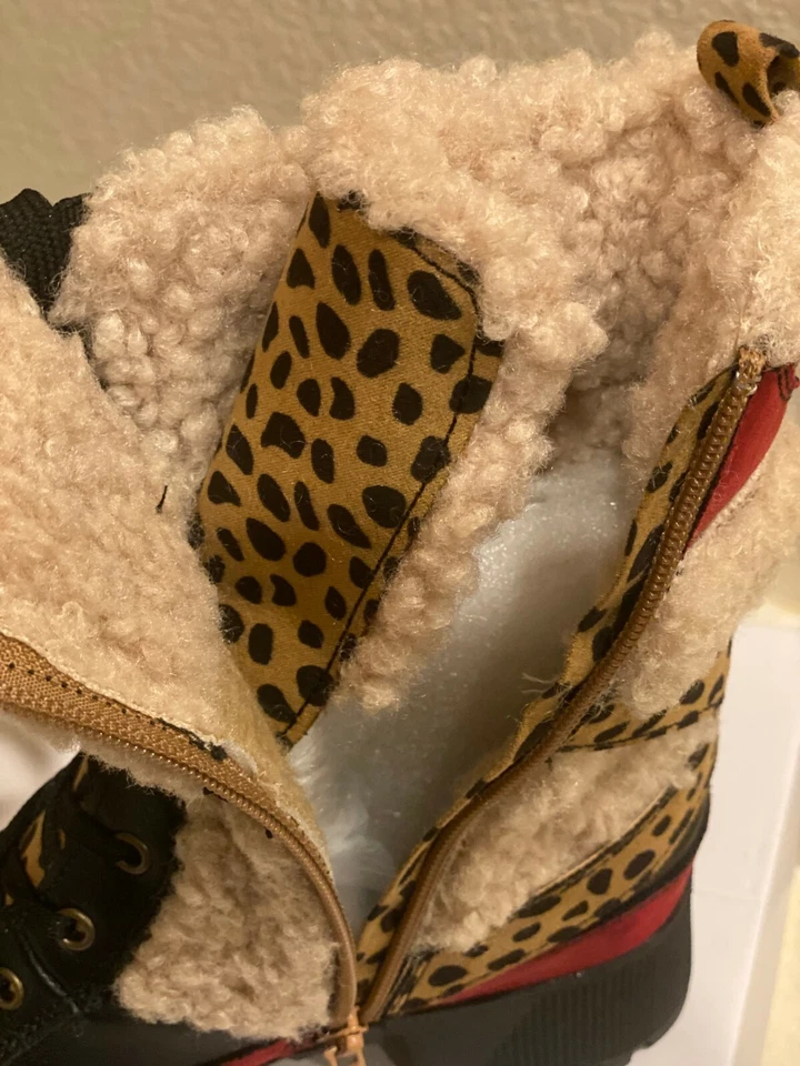 Botas de combate para mujer con estampado de guepardo y cremallera a mitad de pantorrilla Foto 4 de 4