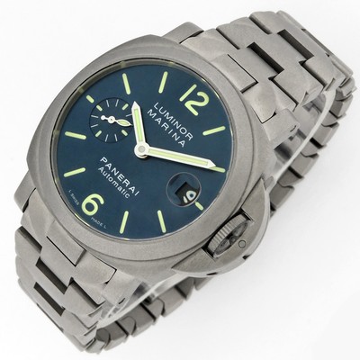 Montre Panerai Luminor Marina automatique bracelet titane cadran