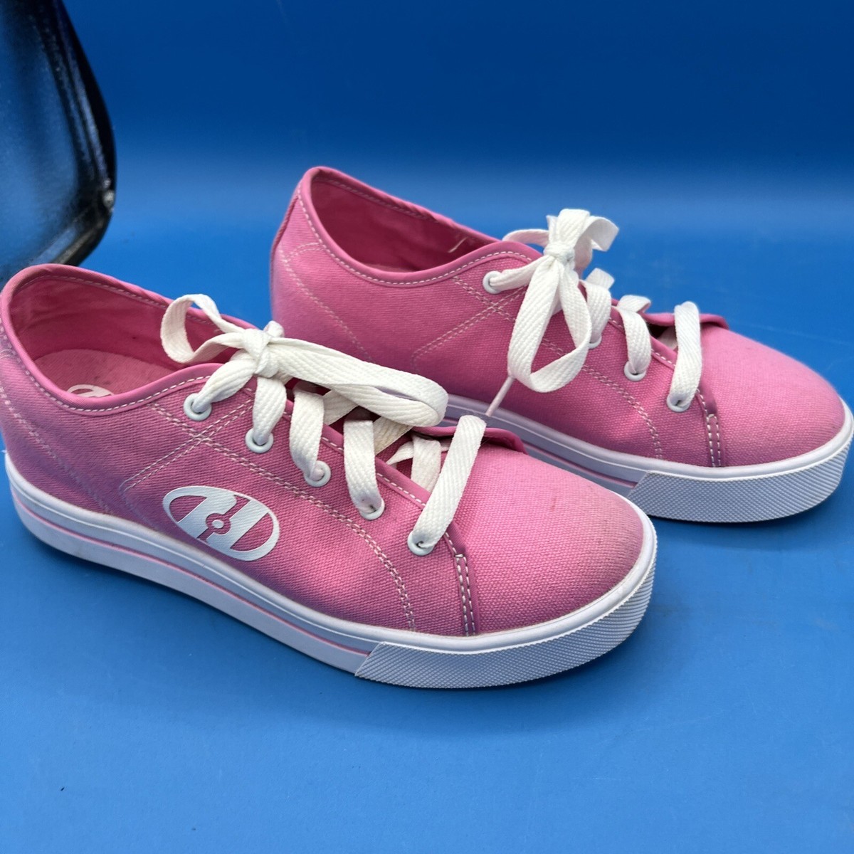 Heelys Roller Skate Shoes Youth 12M Kids Pink Low Lace Up Canvas