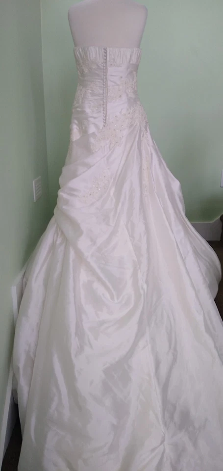 Provenias San Patrick Ivory Wedding Dress Sz 14 NWOT Beautiful Dress❤️🧡💛💚🩵💙 - Image 4 of 4