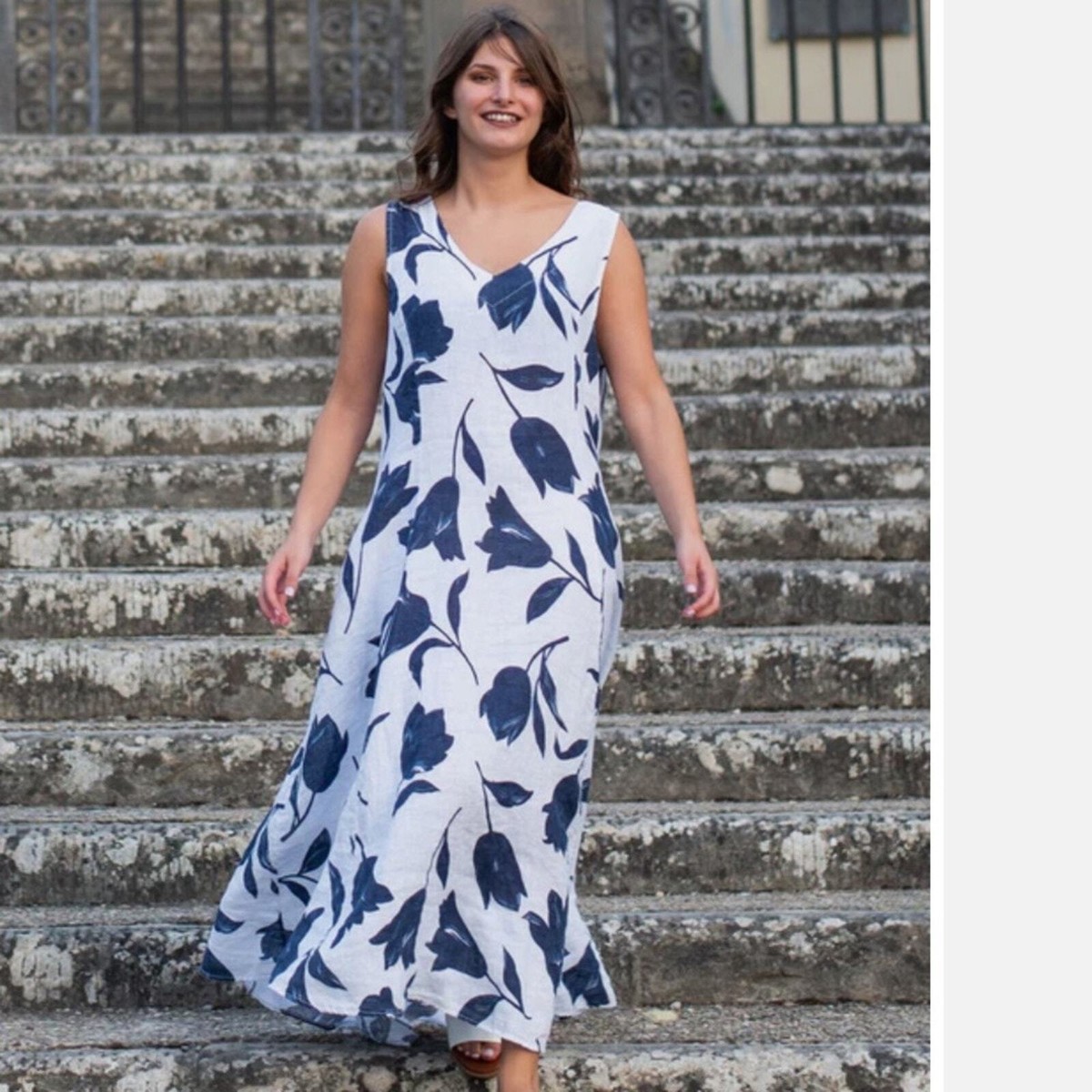 Luca Vanucci Tulips V-Neck Linen Dress Navy Scoop Neck Sleeveless