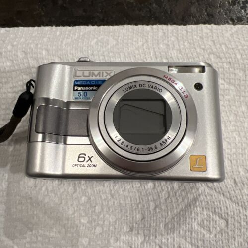 Panasonic Lumix 5.0 MP Digital Camera DMC-LZ3 Beautiful Shape W/case - Picture 2 of 11