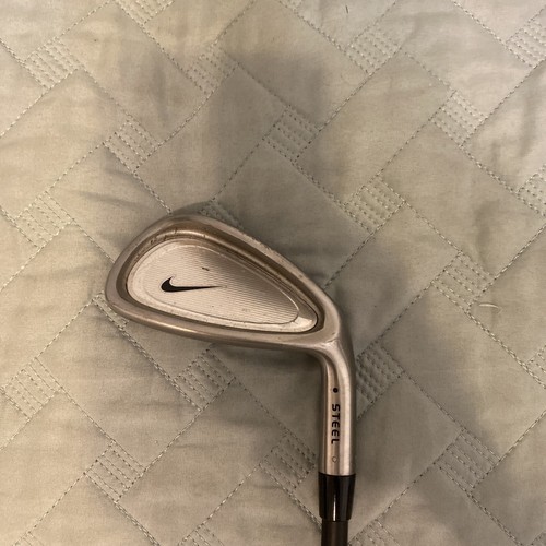Nike 7 Iron Youth Golf Club Graphite Shaft Nike Grip Black Silver - Picture 4 of 6