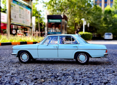 NOREV 1:18 BENZ 200 1968 Diecast Model Car Toys Hobby gifts NOREV 1:18 BENZ 200 1968 Diecast Model Car Toys Hobby gifts