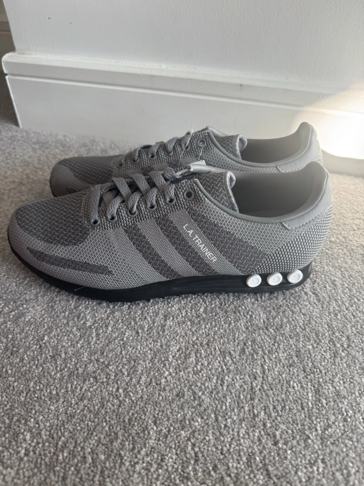 Adidas LA Trainer Grigio Bianco Nero Taglia 7 Uomo Originali