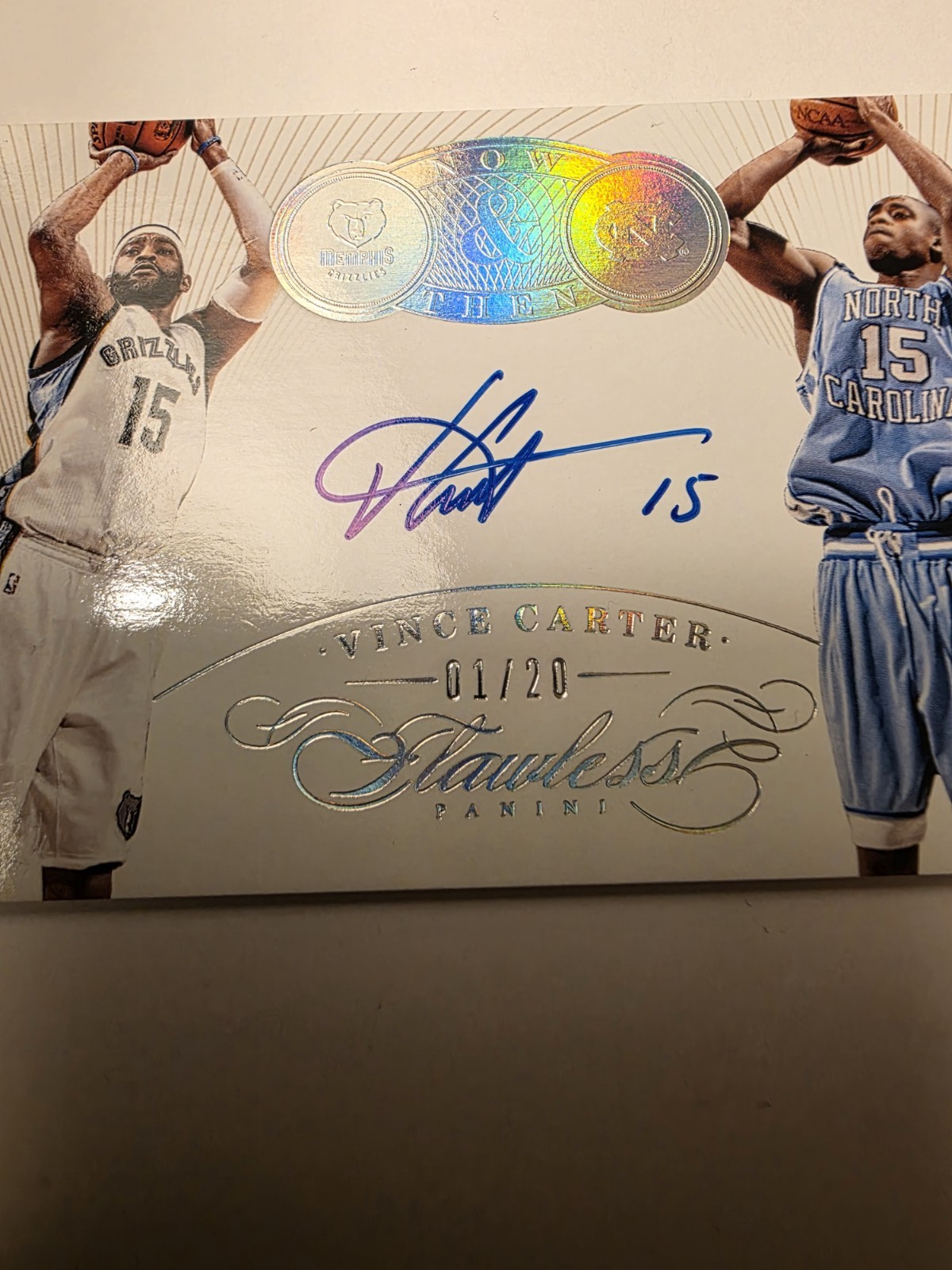 2014-15 Flawless Now & Then Vince Carter Auto UNC Collegiate Rookie Patch /20 view 2
