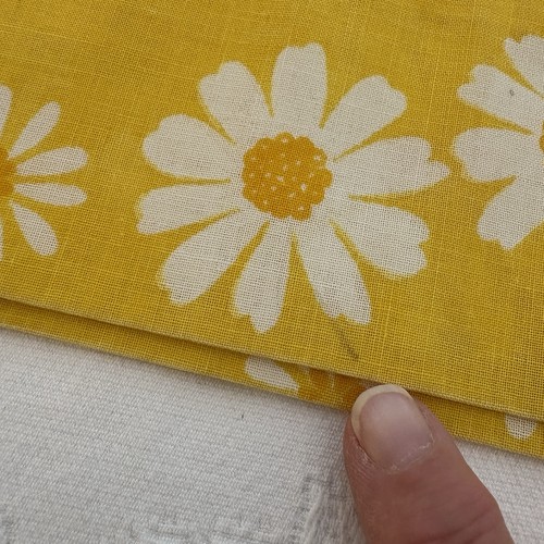Standard Pillowcase Vintage Pequot Luxury No-Iron Muslin Yellow Daisies Vibrant! - Picture 8 of 11