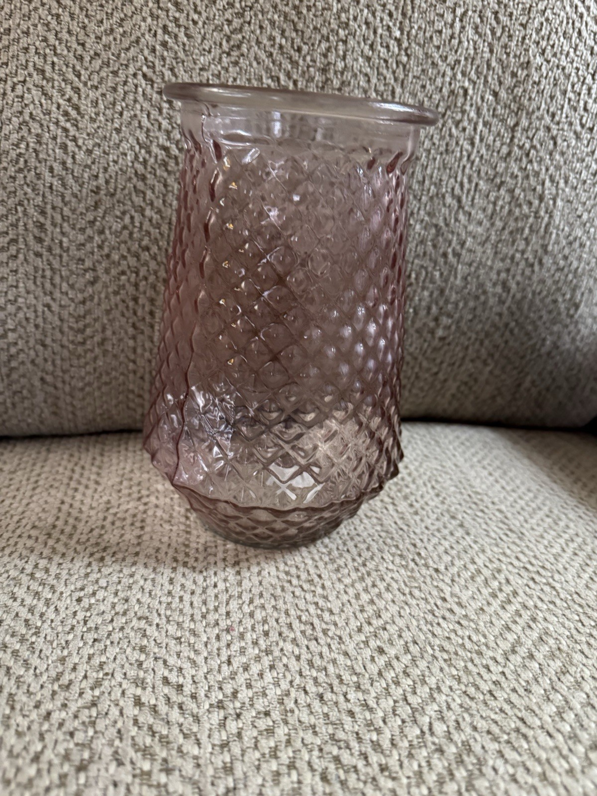 Pink Glass Vase Textured Diamond Pattern Decorative Glossy Finish