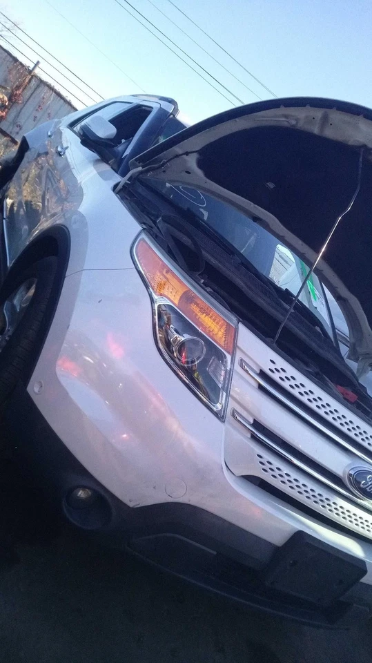 Conjunto completo de motor usado se adapta a: Ford Explorer 2013 3,5 L sin turbo VIN 8º Foto 2 de 4