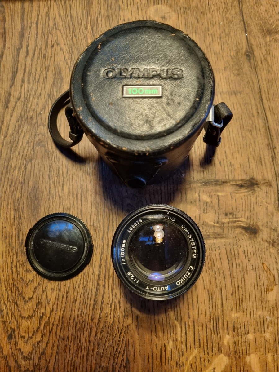 Olympus OM-System Zuiko Auto-T 100mm f/2.8 Lens + Case – OM Mount