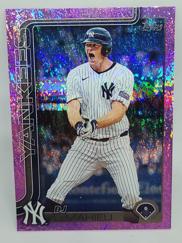 2025 Topps Series 2 - D.J. LeMahieu #697 Pink Holo Foil