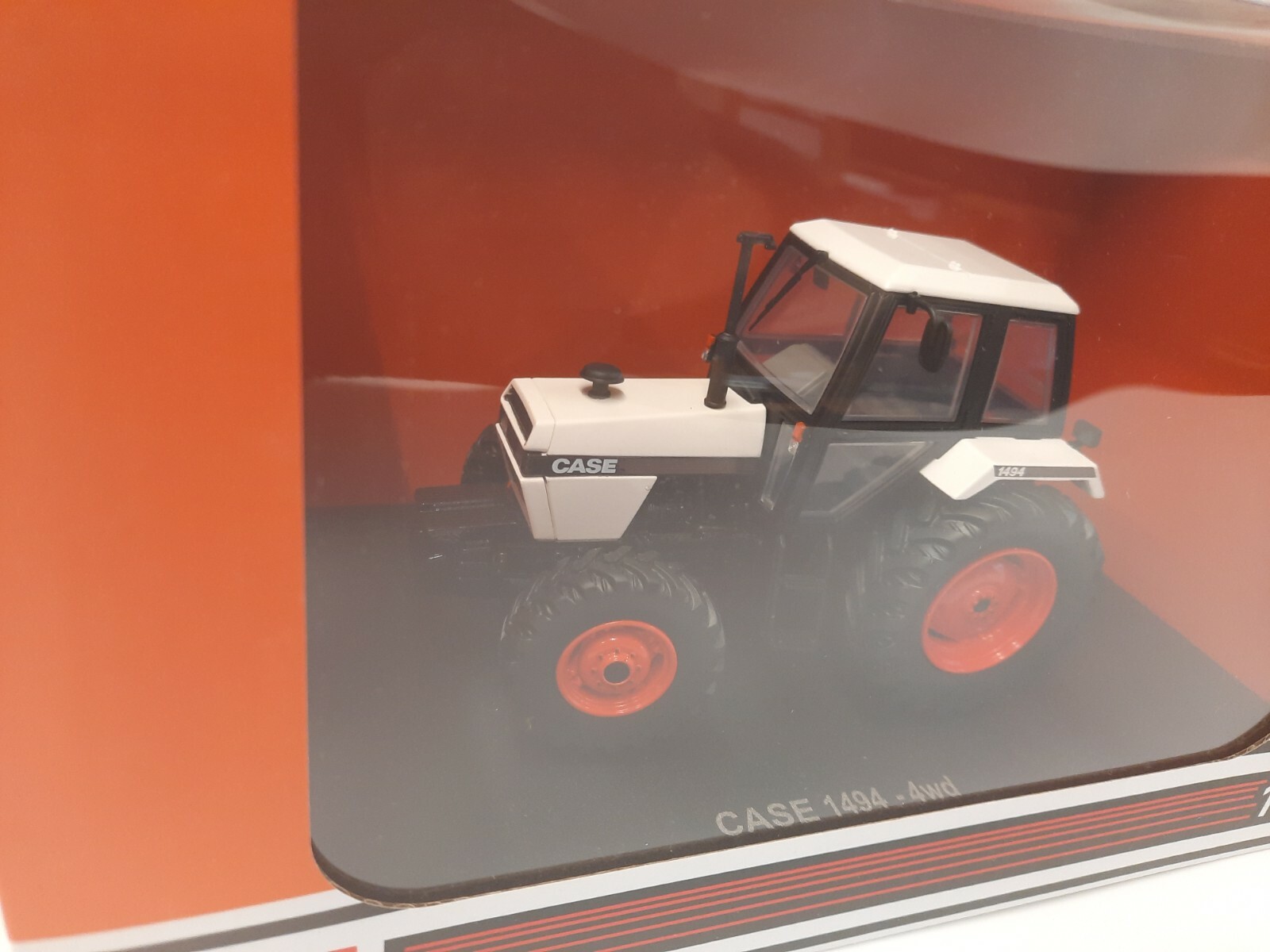 Universal Hobbies 1/32 CASE 1494 4WD Tractor UH6208 Zapewnienie jakości, 2022