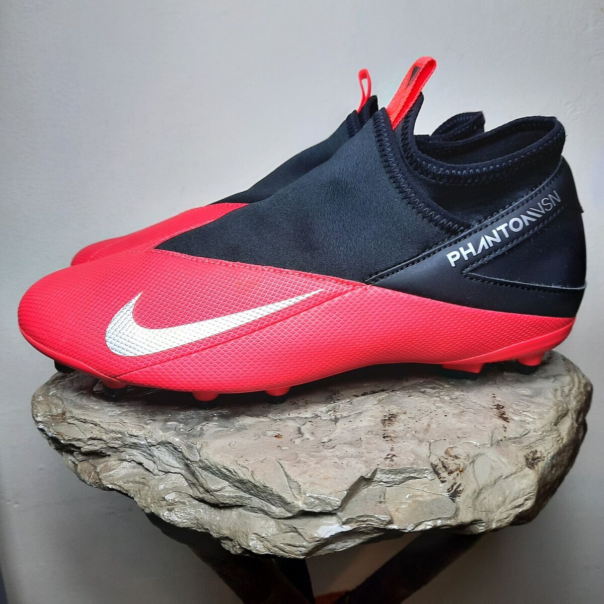 Nike Phantom Vision 2 Club DF FG/MG Soccer Football Cleats Nike Phantom Vision 2 Club DF FG/MG Soccer Football Cleats
