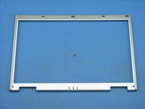 Displayrahmen  Medion MD95300 Notebook 10065869-23812