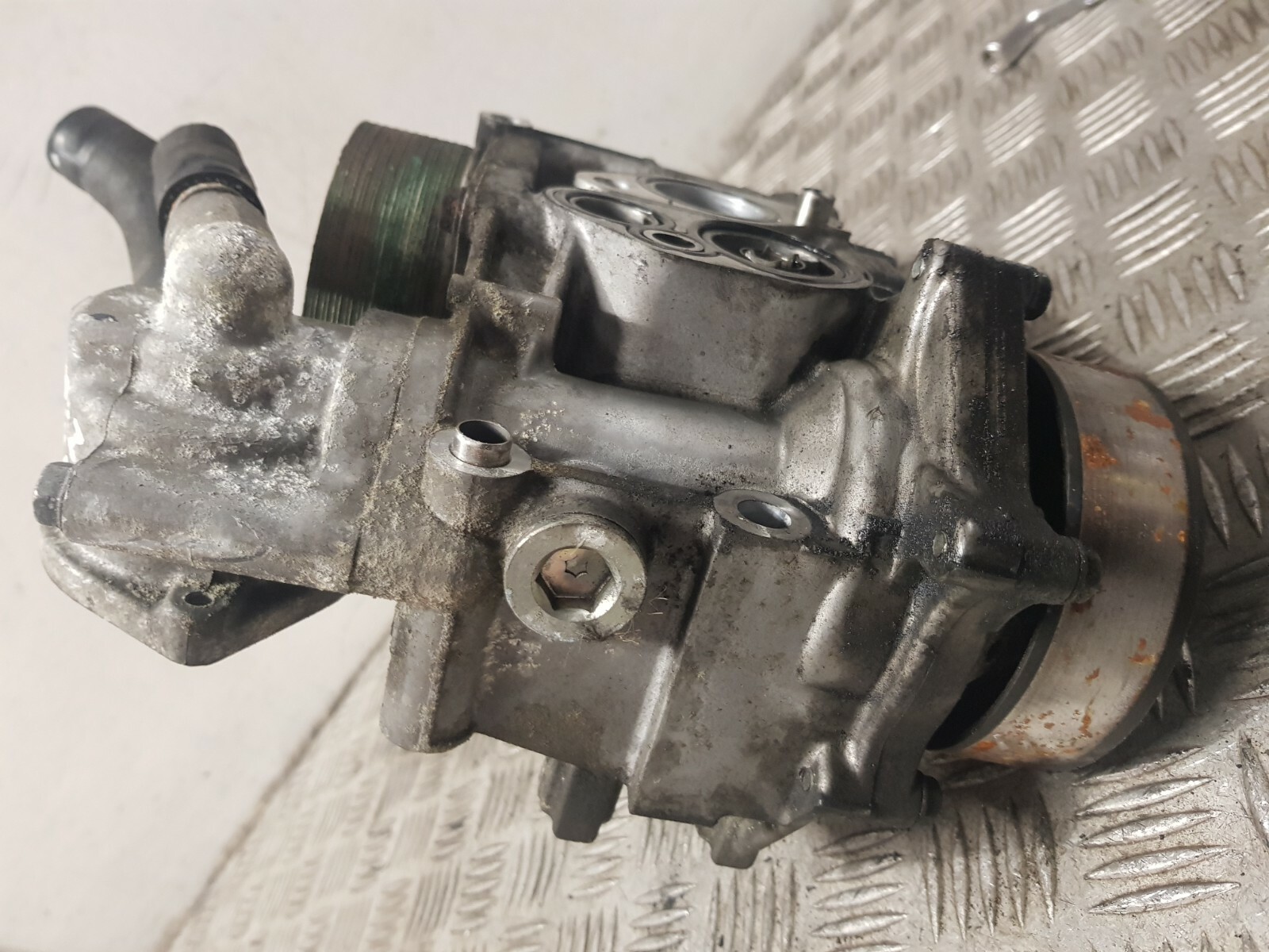 HONDA CIVIC MK8 FK3 WATER PUMP OIL FILTER HOUSING 2.2D MANUAL 5DR 2006