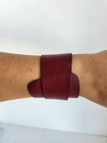 Beautiful Leather Wrap Bracelet Thick Orange Brown Well Made Adjustable EUC - Picture 2 of 3