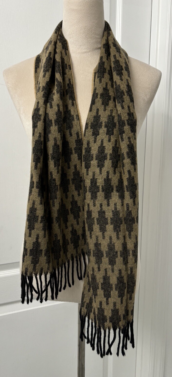 Superfine 100% Lambswool Geometric Pattern Scarf … - image 2