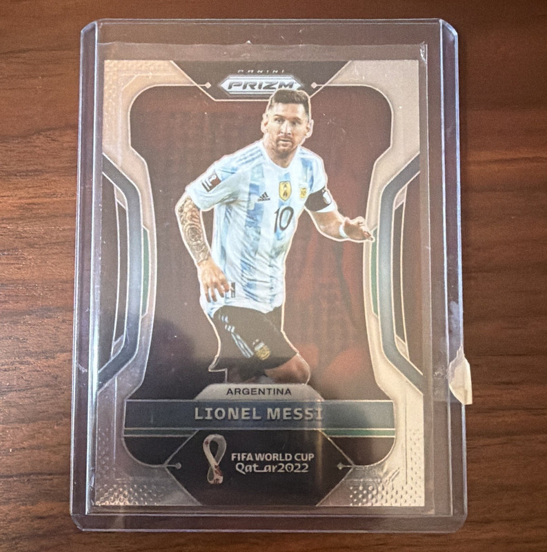 Panini 2022 Silver Prizm FIFA World Cup Qatar Base Lionel Messi Argentina #7