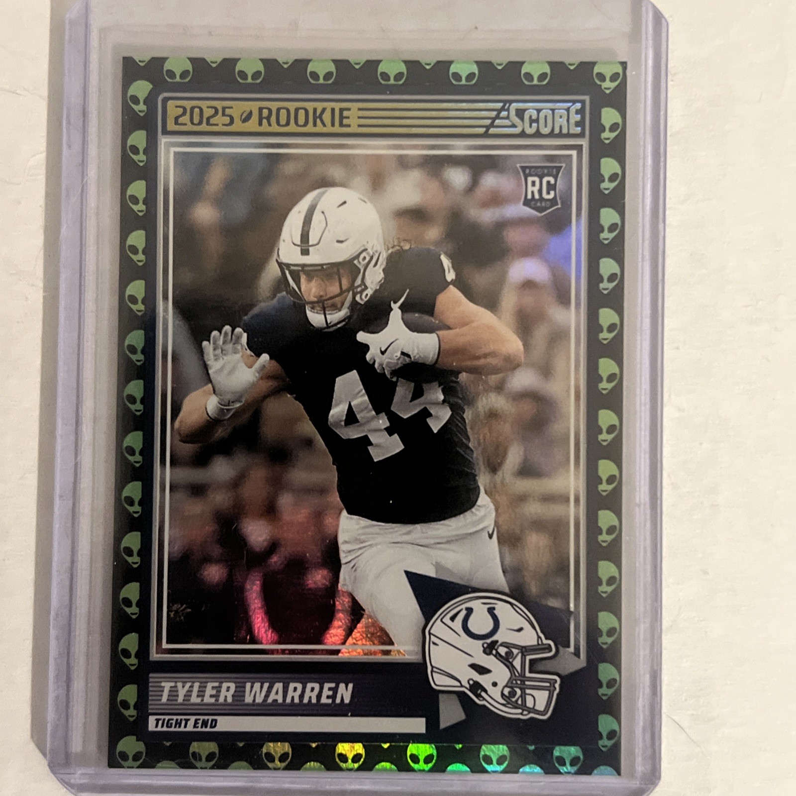2025 Panini Score- Tyler Warren #21 Colts Extraterrestrial Case Hit