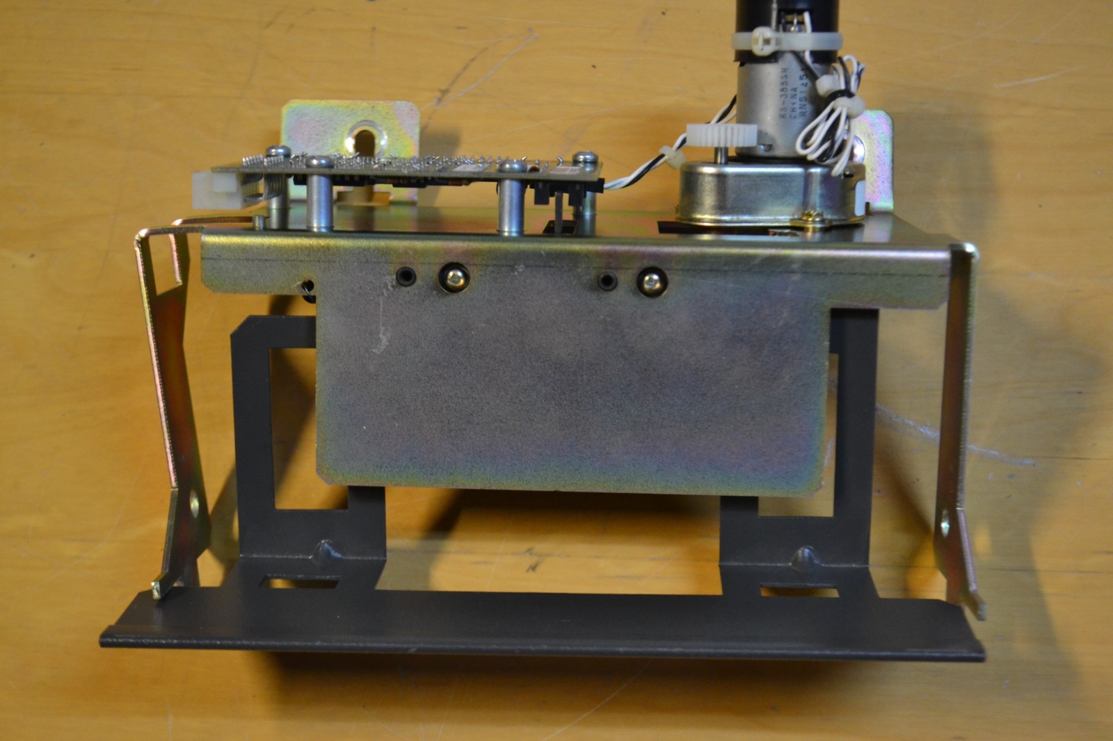 NCR 4450612732 Cash Shutter Assembly