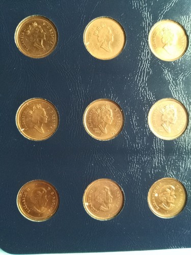 Collection of 30 Different Canadian Small Pennies (1c) From 1980-2004, (Lot#208) - Picture 10 of 10