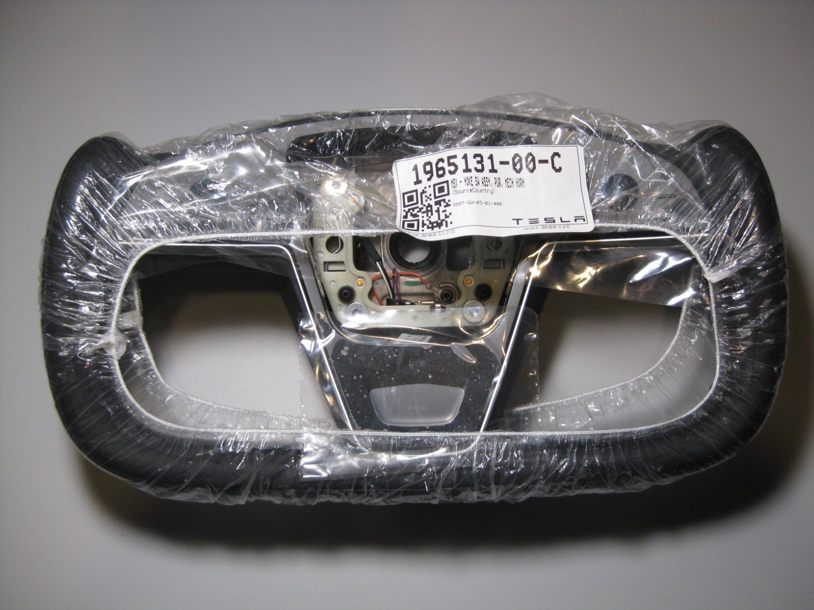 NEW Genuine Tesla 2021-2025 Model X S Plaid Style Steering Wheel 1965131-00-C