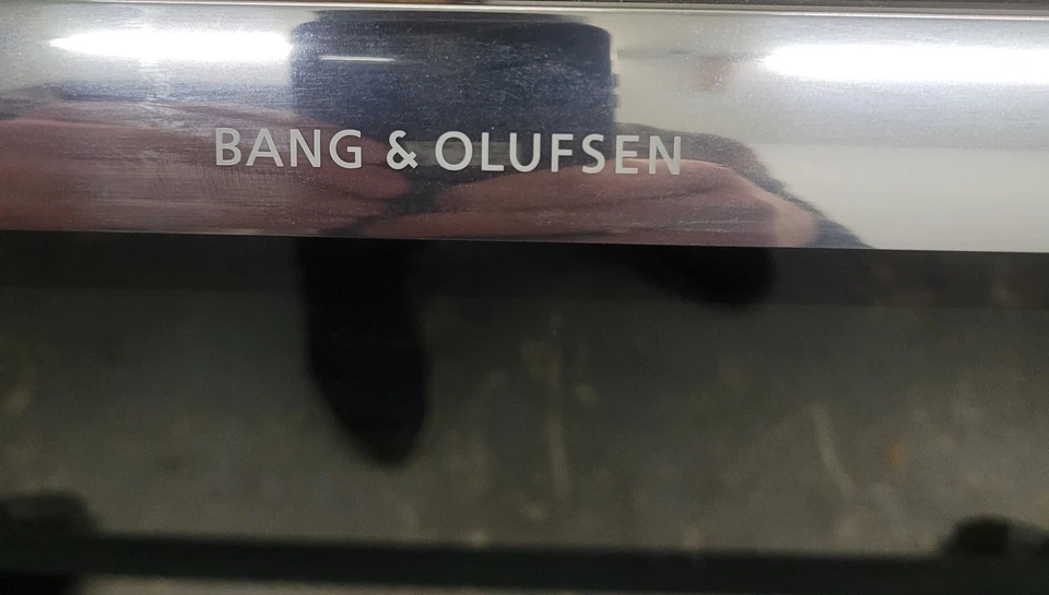 Bang & Olufsen BeoVision 10-40 TV - Pantalla LCD de diseño danés de alta gama, excelente... Foto 4 de 4