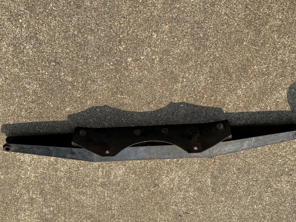 Porsche 912 1967 КРОНШТЕЙН КРЕПЛЕНИЯ ДВИГАТЕЛЯ PPORSCHE - Изображение 2 из 3