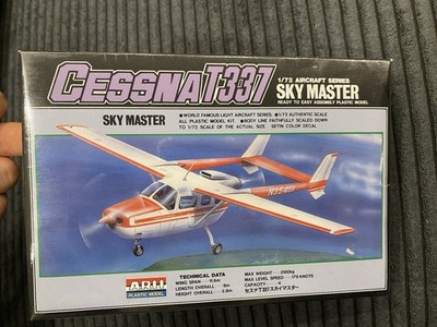 NEU Cessna T337 Sky Master  (ARII plastic model kits) 1-72 USA 2003