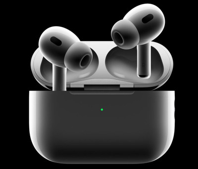 Apple AirPods Pro (2nd Generation) MagSafe Charging Case with Lightning
