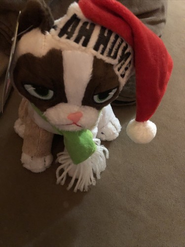 Mürrische Katze Weihnachten Bah Humbug Weihnachtsmütze Plüsch 7 Zoll Kätzchen mit Schal stehend - Bild 1 von 14