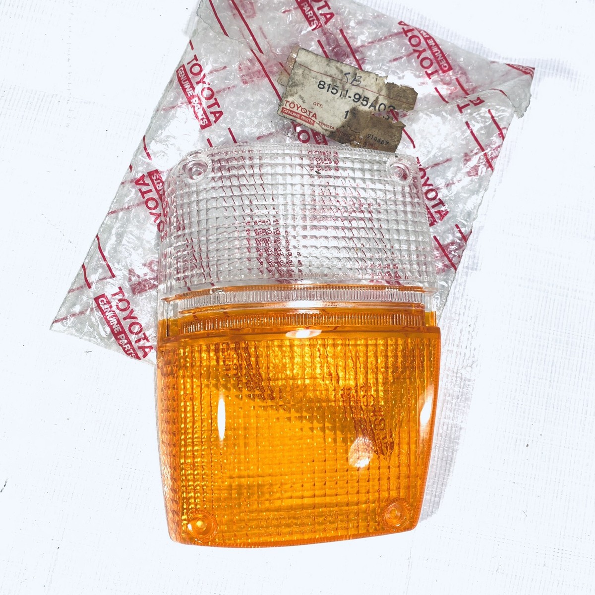 TOYOTA ヘッドライト Genuine Parts GENUINE LENS FRONT TURN SIGNAL LAMP RH TOYOTA HIACE LH20 LH30 RH20