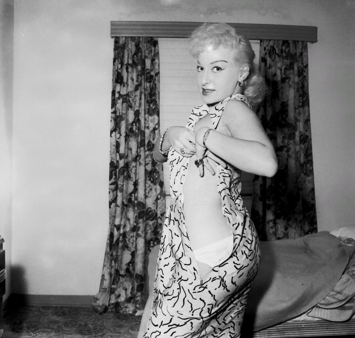 Vintage 1950s Photo Negative of Blonde Woman Undressing Looks Like Bette  Midler | eBay