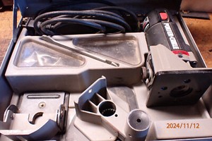 USA PORTER CABLE 7301 LAMINATE TRIMMER ROUTER KIT W/ OFFSET, TILT SLITTER BASES