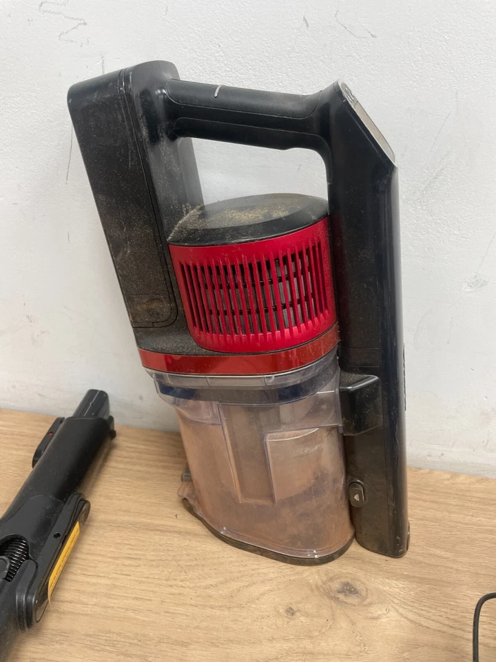 Shark IZ300UKTSB Anti Hair Wrap Cordless Pet Vacuum Cleaner - Image 3 of 4