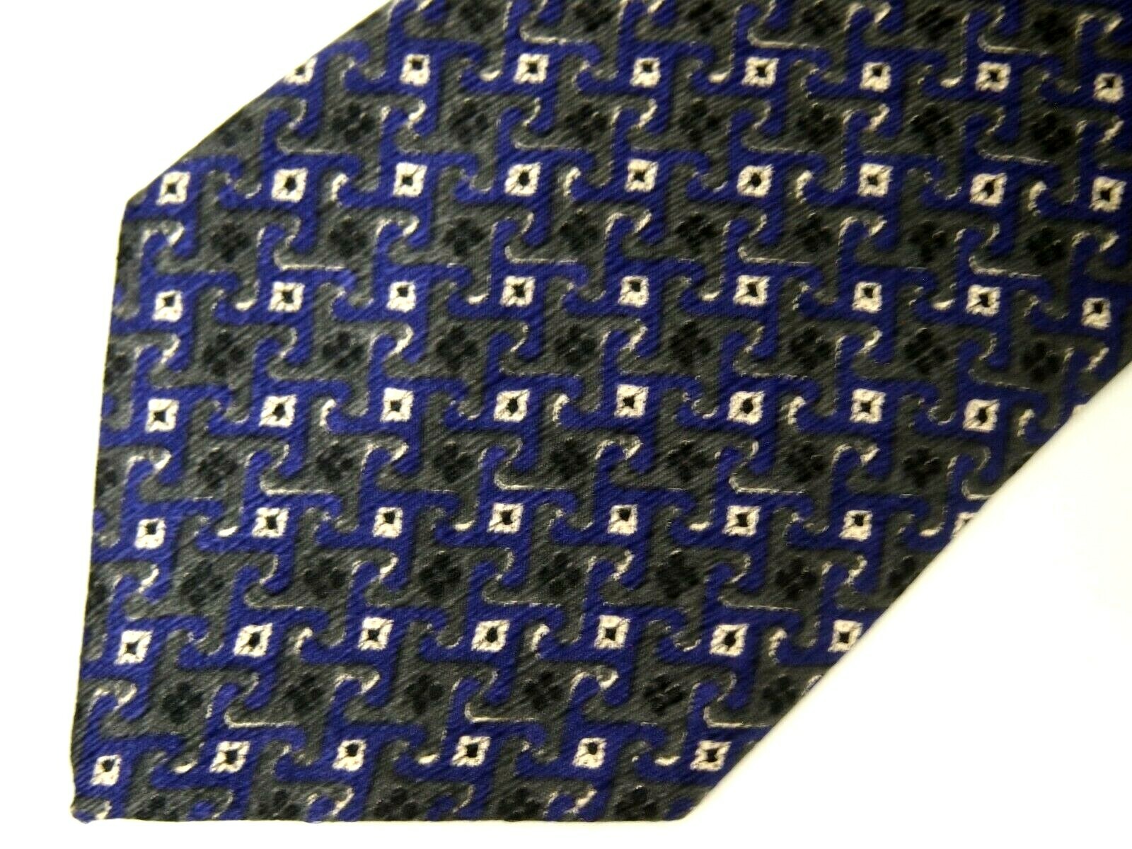 Picture 1 of 4