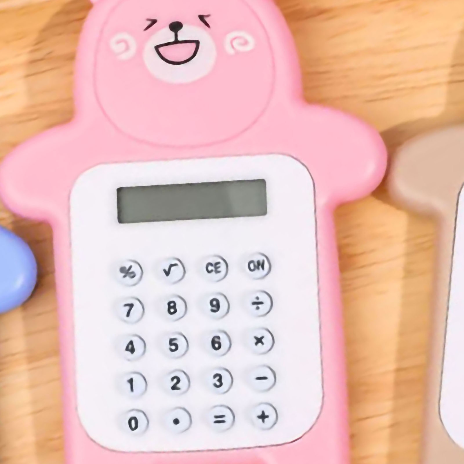 ‧Portable Calculator Cute Bear Style 8 Digit Calculator Mini Cartoon Calculator