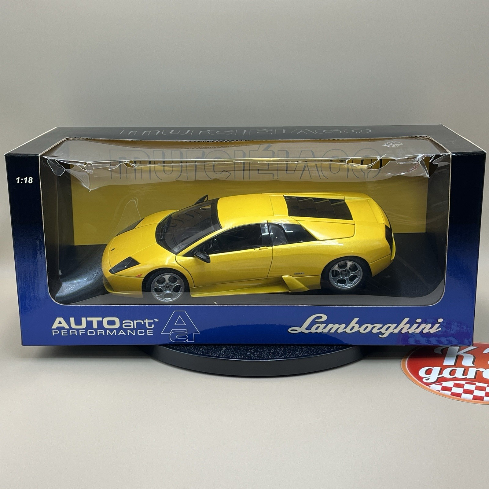AUTOart Lamborghini Murcielago 2001 Metallic Yellow 74511
