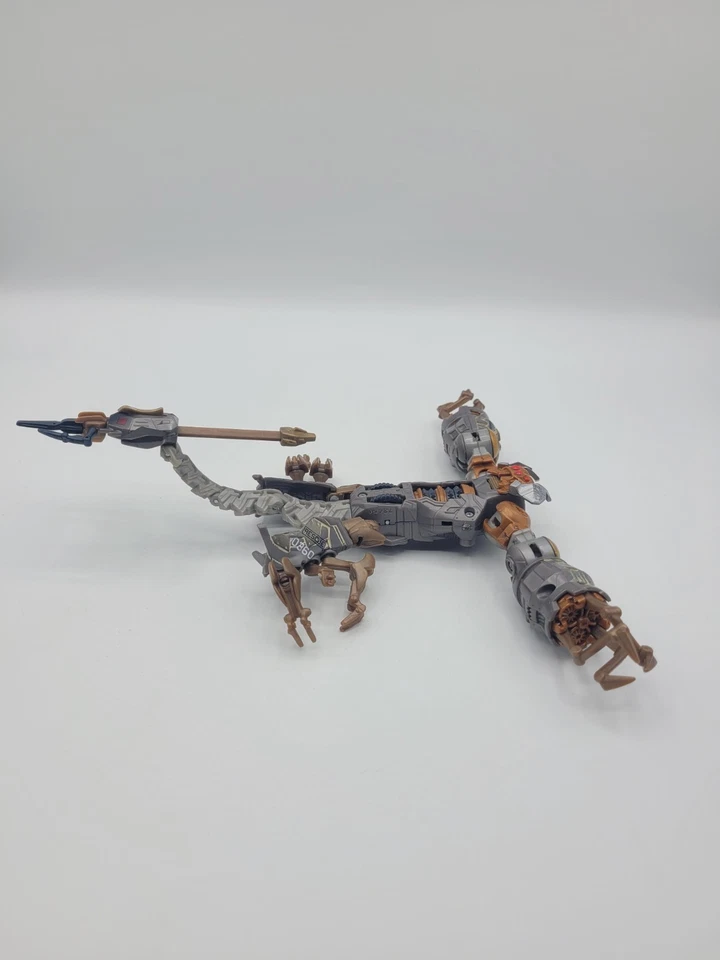 Figura de acción Hasbro Transformers Takara Scorpion Decepticon 2006 Foto 4 de 4